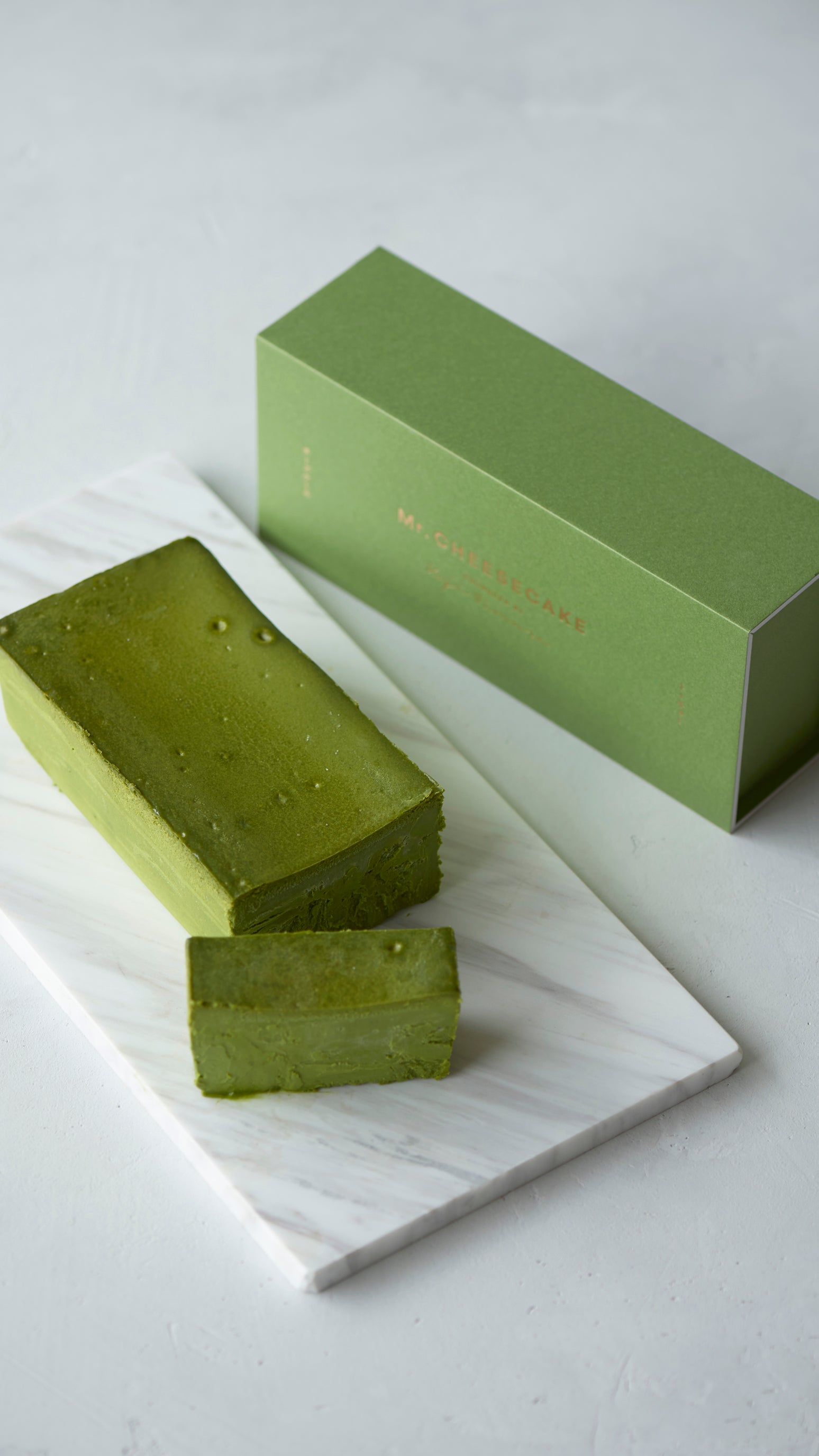 DACQ CHEESE CREAM SANDWICH Classic & Mr. CHEESECAKE Matcha