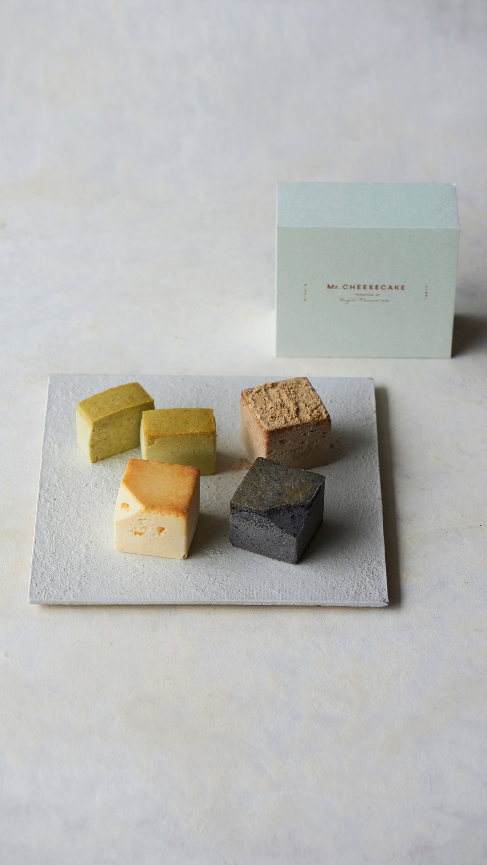 Mr. CHEESECAKE assorted 4-Cube Nagomi